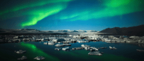 Islandia – polowanie na zorzę, baseny termalne i pokaz lawy na żywo! [busem po wyspie]