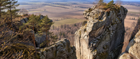 Trekking w Czeskim Raju – skalne miasta, zamki i jaskinia!